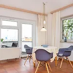 Haus Jungnamen Whg. 1 *